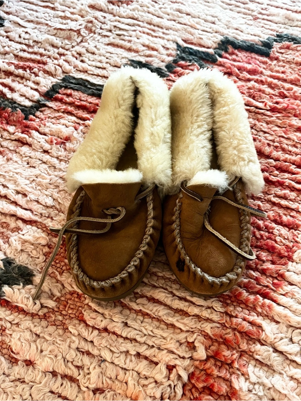 L.L. Bean Chestnut Brown Moccasin Slippers with Cream Shearling